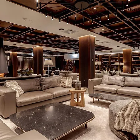 Hotel Grand 4*